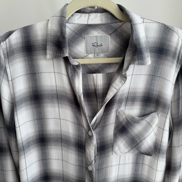 RAILS Hunter Plaid Button-Up Shirt in White Steel Size XS - Picture 5 of 8